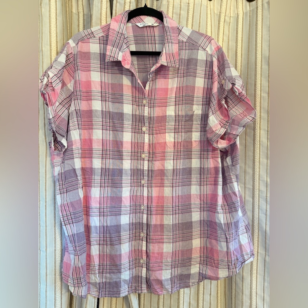 Riders by Lee. Plaid short sleeve pink shirt. Size 2x.
